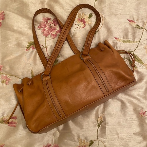 Tommy Hilfiger Handbags - Tommy Hilfiger Leather Purse